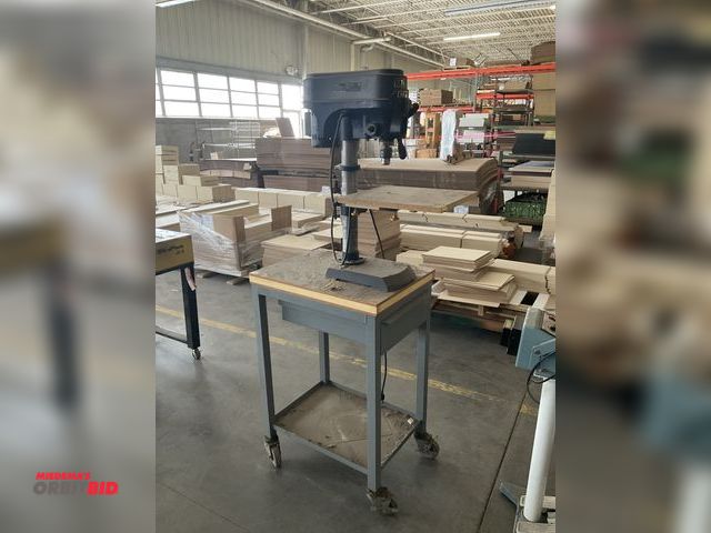 Lot 1-17376 - (1) Global Machinery Company 12-speed bench top drill press with 1/2" chuck, 7.5" x 8" adjustable he...