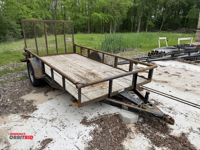 Lot 1-18721 - 2018 Horse Creek Utility Trailer single axle trailer, 12' long x 6' wide with 48" fold down mesh dec...
