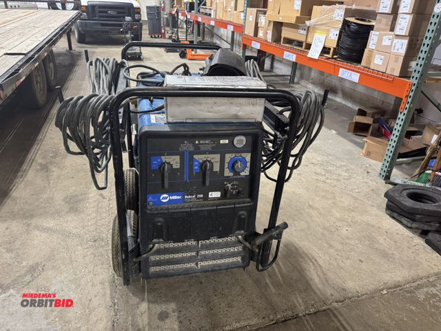 Lot 1-16606 - (1) Miller Bobcat 250 AC/DC welder/11,000 watt generator, propane gas, 603.6 metered hours showing, ...