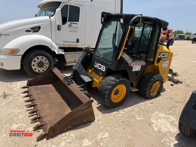 Lot 1-9591 - (1) 2022 JCB 270 skid steer loader, 74 HP diesel engine, hydrostatic transmission, 72" general purpo...