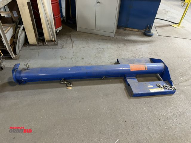 Lot 1-18901 - (1) T &amp; S Equipment Lift Master boom, model LM-OBT.