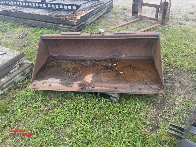 Lot 1-19722 - (1) John Deere Worksite Pro 72" skid steer bucket with bolt on cutting edge.