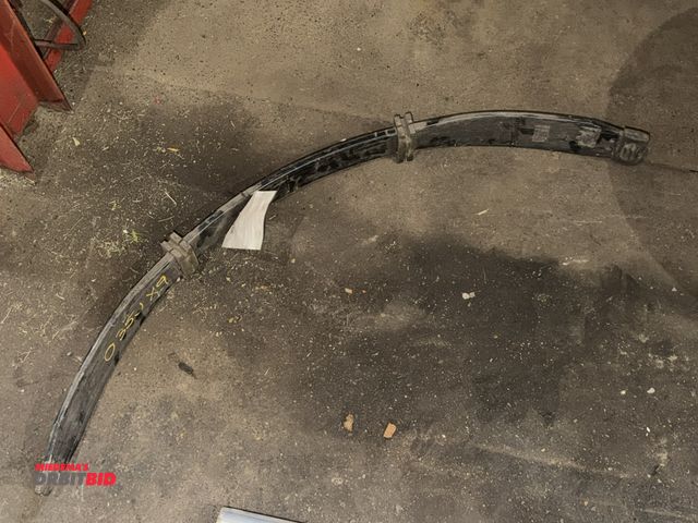 Lot 1-1253 - (1) leaf spring, vehicle unknown.