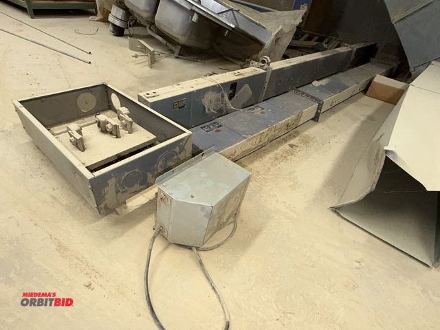 Lot 1-17055 - (1) Square-D Saflex, Cat #SD-1005A, bus disconnect, 400 amp, 600V, 3 phase, 3-wire system, Square-D ...