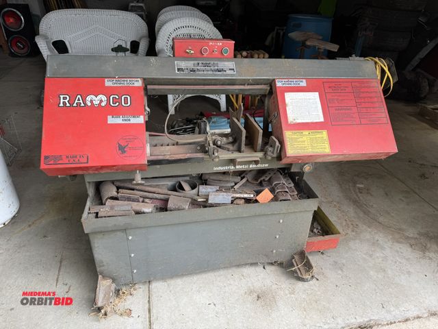 Lot 1-609 - (1) Ramco, model RS100P, band saw, S/N 14344, 115V, electric motor, speed range of 153' per minute, ...