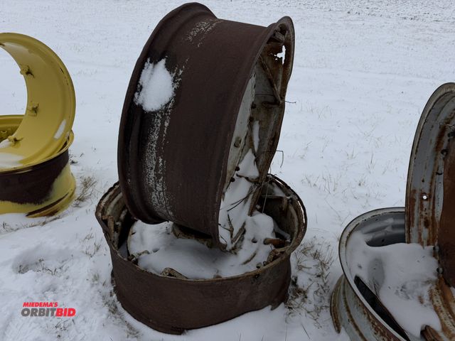 Lot 1-11658 - (1) set of 8-bolt tractor tire rims, approx. 37.5" diameter, 14" from inside of bead to inside of be...