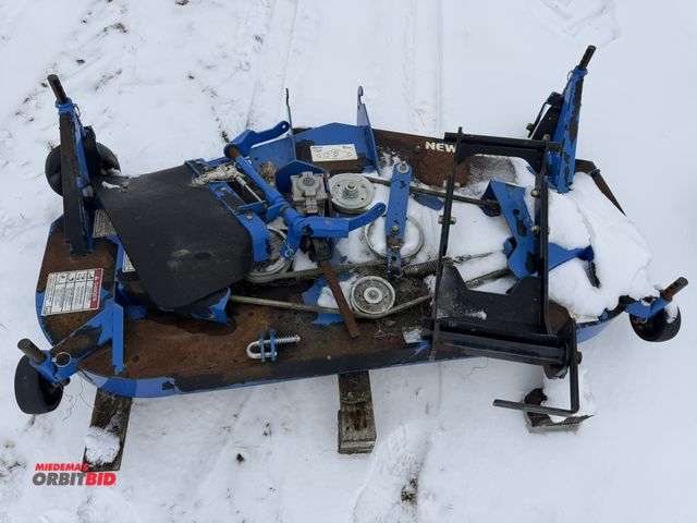 Lot 1-11747 - (1) New Holland 366GMS mowing deck, Product ID #YHWWB0028, 66" wide cut.