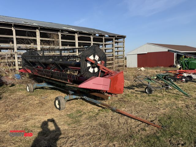 Lot 1-19148 - (1) Case IH Grain Head, 20' with header cart. Unit rebuilt by Young’s Ag service .