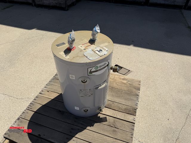 Lot 1-102562 - (1) AO Smith signature water heater, 19 gallon, electric