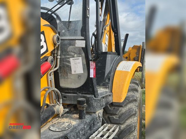 Lot 1-9628 - 2022 JCB 3CXR14L4CE Backhoe Loader