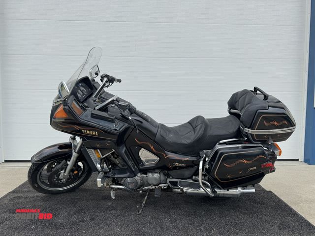 Lot 1-6485 - Yamaha Venture CYVZ112 (1) motorcycle, full dresser, shaft drive, liquid cooled, includes keys, runn...