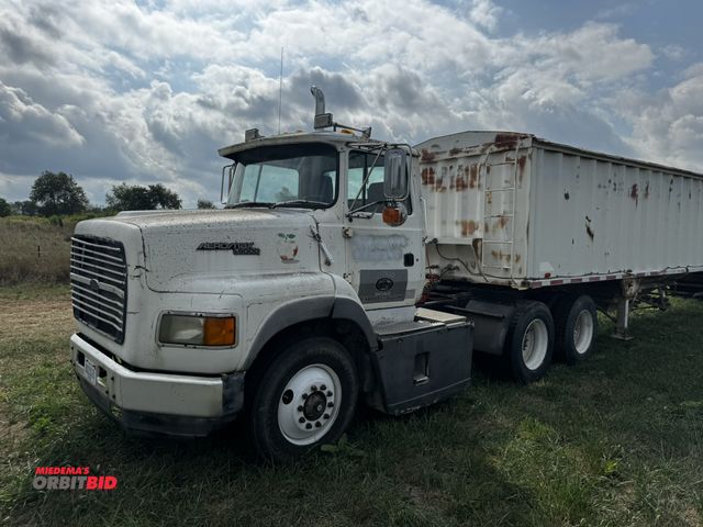 Lot 1-19729 - 1992 Ford Aeromax L9000  Semi Truck 48,000 lb. GVWR, 12,000 lb. front axle GAWR, 18,000 lb. rear GAW...