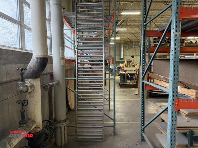 Lot 1-17371 - (1) 22" width x 10' length roller conveyor section (no legs).