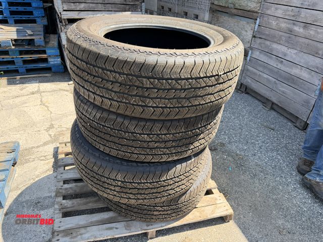 Lot 1-18412 - Lot of (4) Hankook Dynapro AT2 275/60R20 used tires.