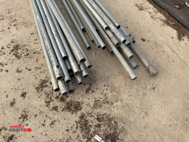 Lot 1-9901 - Lot of (2) bundles of 1/2" conduit, 200' per bundle, most sticks have couplers on the ends, winning ...