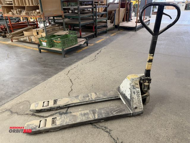 Lot 1-16306 - (1) Barrett, approx. 3000 lb. capacity hydraulic pallet jack, in working condition.
