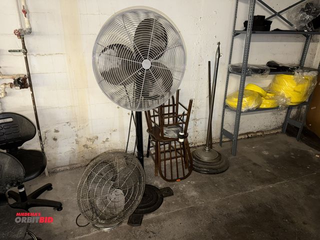 Lot 1-4831 - (1) 24" pedestal fan stand with vintage base, and (1) 20" fan, both 120V, in working condition.