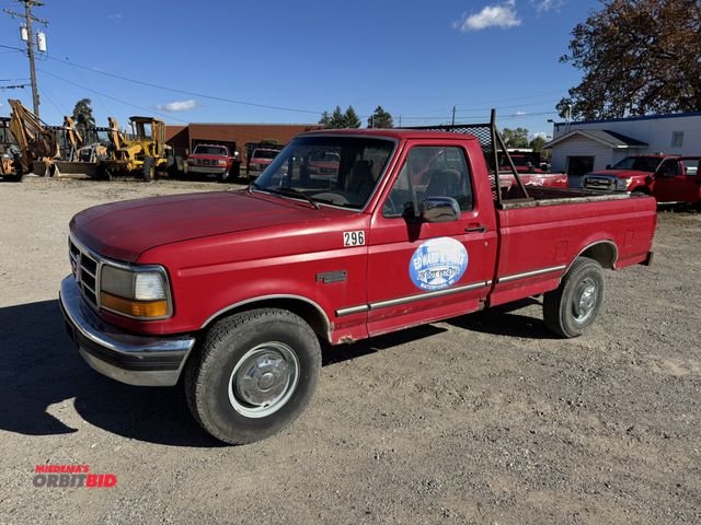 Lot 1-18253 - 1996 Ford F250 XLT Regular Cab Pickup Truck automatic transmission, power windows and locks, work tr...