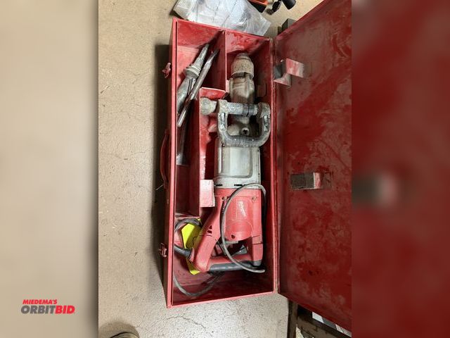 Lot 1-12478 - (1) Milwaukee, Cat #5335-20, 120V, 975/1950 BPM, SDS max demolition hammer with steel case.