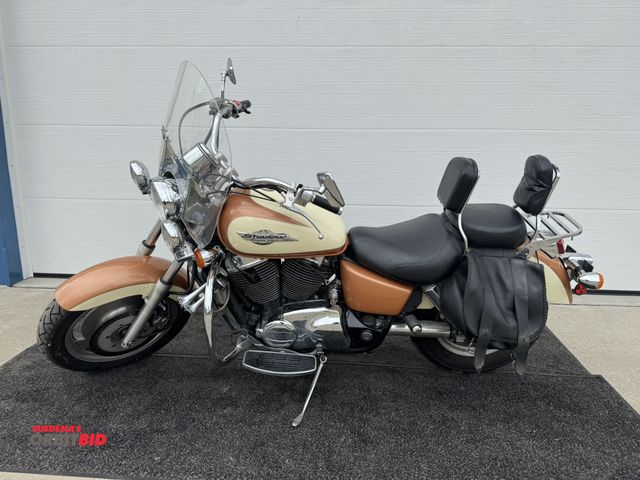 Lot 1-6486 - 1998 Honda Shadow American Classic Edition (1) motorcycle, 4-cylinder, liquid cooled, V-Twin engine,...