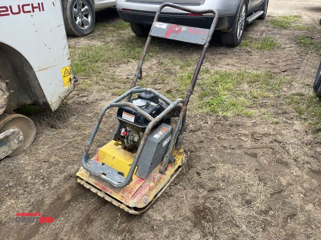 Lot 1-19711 - (1) Wacker Neuson, model WP1550, 22" plate compactor, Honda GX200 gas motor, S/N 5100018325, engine ...