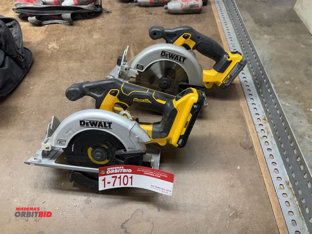 Lot 1-7101 - (2) Dewalt Cordless Circular Saw, (1) Ddsc566 6-1/2", (1) Dcs393 6-1/2", (2) 20V Batteries