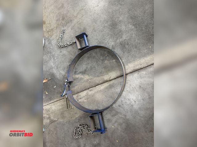 Lot 1-19481 - (1) 55 gallon forklift lifting ring.
