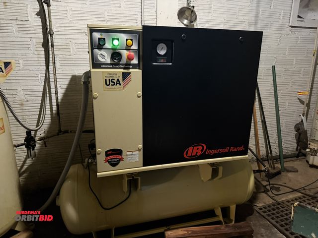 Lot 1-4902 - (1) Ingersoll-Rand, model UP6-15CTAS-125W/D, rotary screw air compressor, 6300 hours showing, 230/46...