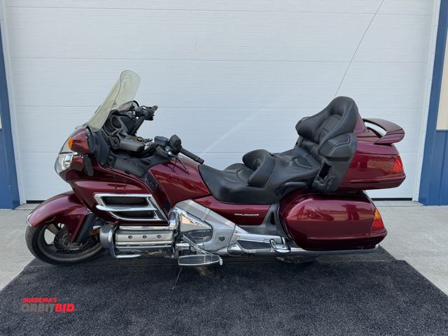 Lot 1-6467 - 2005 Honda Gold Wing (1) motorcycle, 30th Anniversary Edition,  mileage unknown, battery dead, has s...