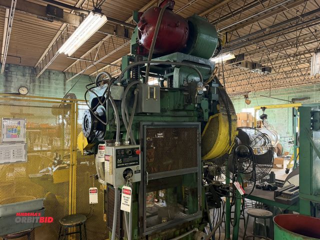 Lot 1-18696 - (1) make and model unknown, die press with 3 phase electric motor, no other info available, unit is ...