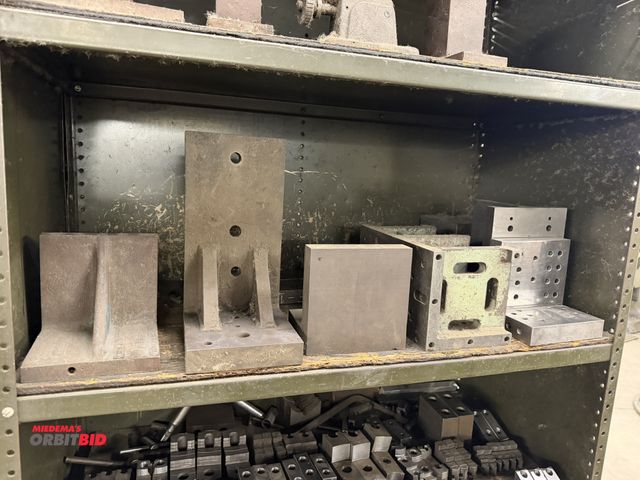 Lot 1-1744 - Large lot of (8) assorted right angles, includes (1) 7.5" x 6" x 12", 6" x 5" x 6", and (2) large on...