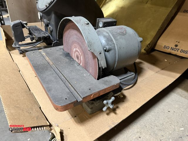Lot 1-18644 - (1) Delta ball bearing double duty motor disc grinder, Cat #X93004, Type TS, 220V, 3 phase, 12" disc...