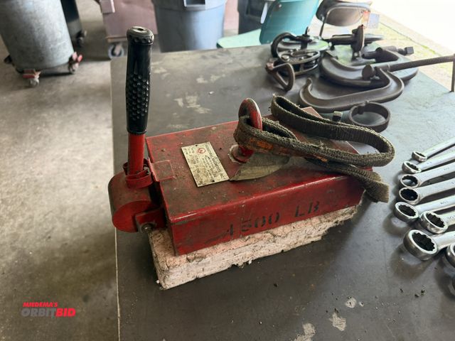 Lot 1-6442 - (1) 1999 Industrial Magnetics, part #5C1384, lift magnet, S/N 31566 (1500 lb. capacity).