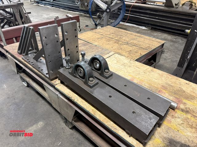 Lot 1-6492 - Lot of assorted right angles, includes (1) set is 6" x 24.5" x 19 1/4" tall, (1) set is 2" x 7.5" x ...