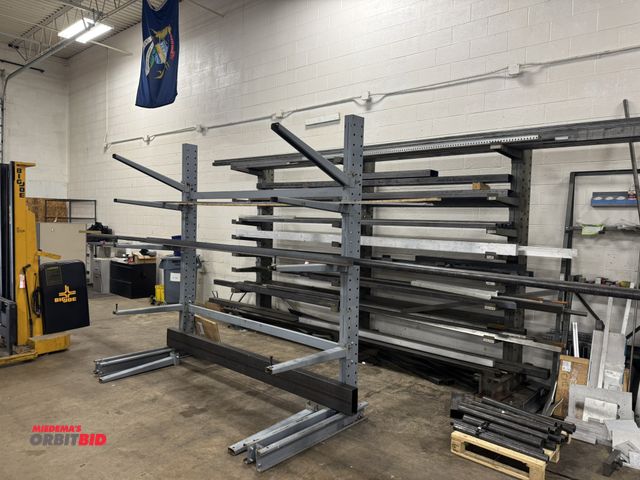 Orbitbid.com - Lot 1-2472 - (1) heavy duty 2-leg cantilever style rack ...