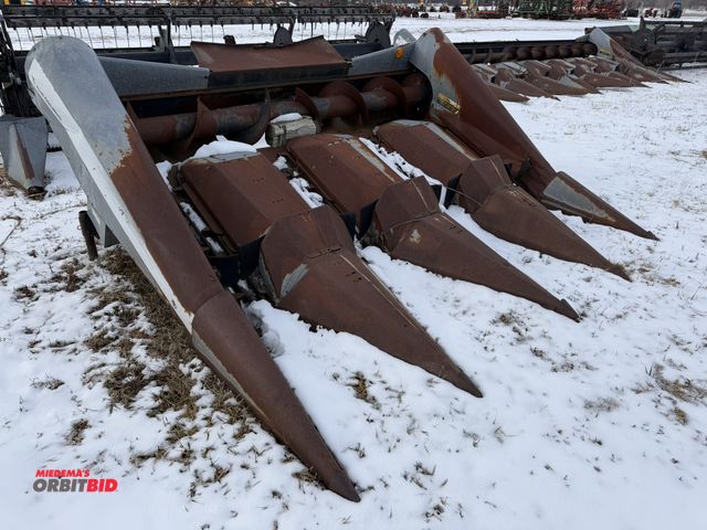 Lot 1-11788 - (1) Allis-Chalmers 4-row corn head, 30" row spacing, model 430A, S/N 10344, working condition of hea...