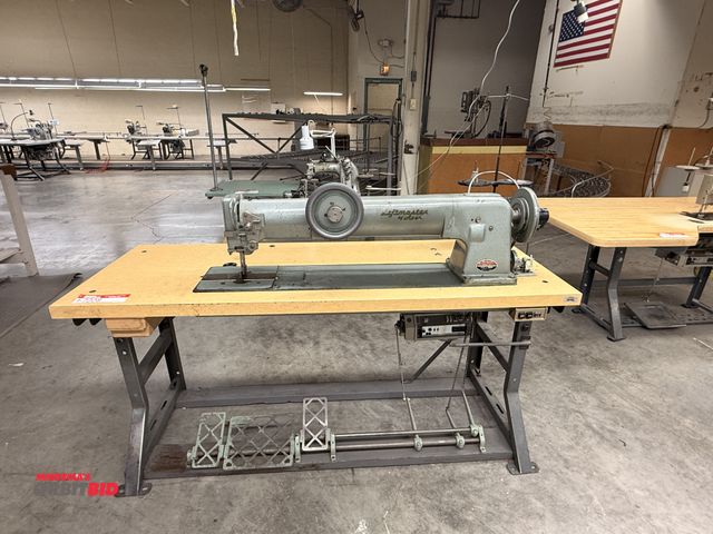 Lot 1-7228 - (1) Apex Tu36R Sewing Machine Equipped W/ Singer 3/4 Hp Motor, 550 W 115V, 3450 (Rpm) Table &amp; Fo...