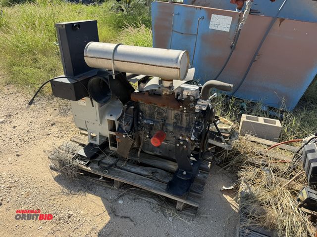 Lot 1-9559 - (1) Ingersoll-Rand 4-cylinder diesel engine, unit is for parts only, winning bidder responsible for ...