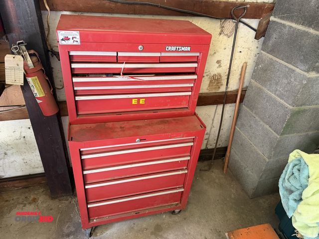 Lot 1-3278 - (1) Craftsman rolling tool chest with tools