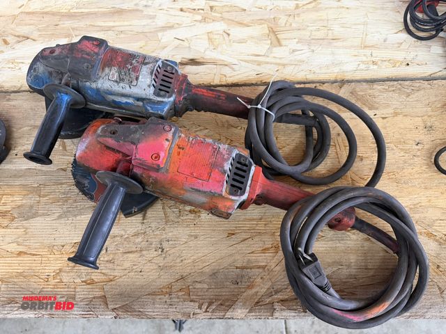 Lot 1-1317 - Lot of (2) Milwaukee 7"/9" angle grinders.