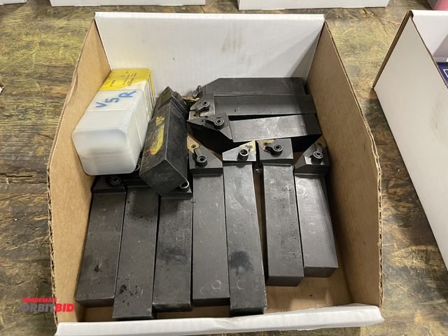 Lot 1-19435 - Large lot of assorted deep grooving tool holders, 1 1/4" shank.