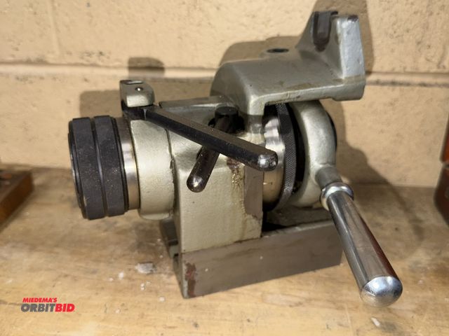 Lot 1-11062 - (1) make and model unknown, collet indexer.