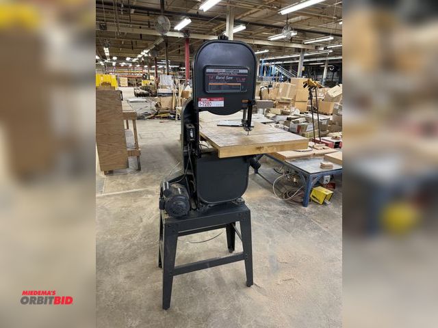Lot 1-7280 - Sears Craftsman 14" Vertical Band Saw, 13‑1/2" Throat, 6" Cutting Height, 14" Wheel Diameter, 24" X ...