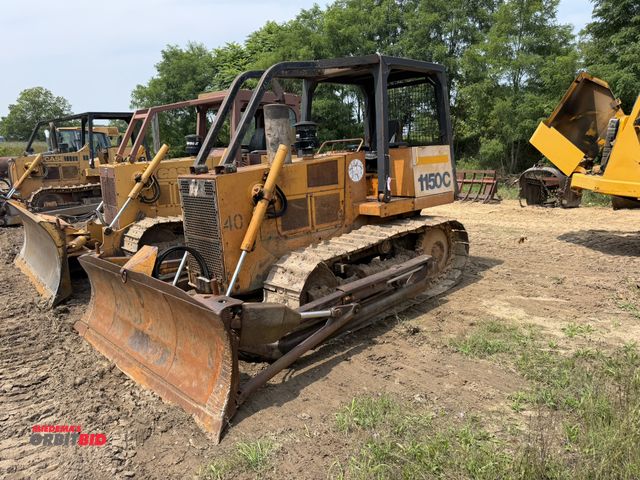 Lot 1-18377 - (1) 1983 Case 1150C crawler dozer, 1399 hours showing, foot pedal/joystick controls, open station, R...