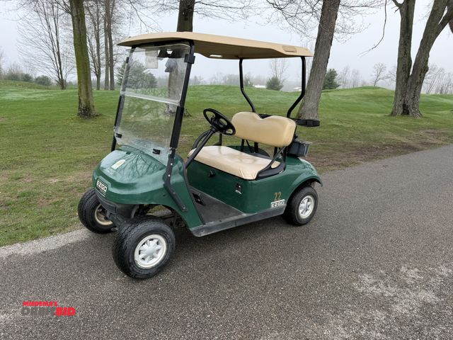 Lot 1-19405 - (1) 2015 E-Z-Go golf cart with a Kawasaki gas engine, does not include Club canopy, includes ball wa...