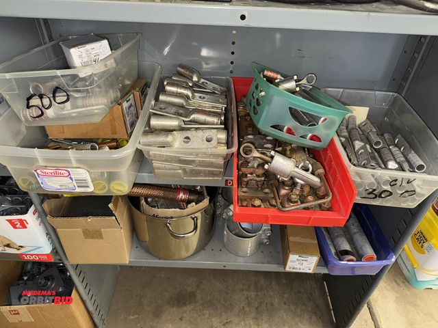Lot 1-6391 - Large lot of assorted electrical lugs, sizes include 500 and 300 MCM, assorted high voltage terminat...