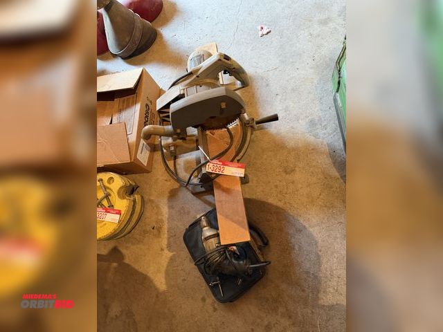 Lot 1-3292 - Lot of Rockwell chop saw and poster cable electric drill
