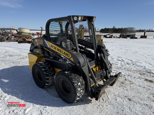 Lot 1-11759 - (1) New Holland L318 skid steer, Product ID #JAF0L318LLM488334, S/N NLM488334, 12-16.5 tires, hydrau...