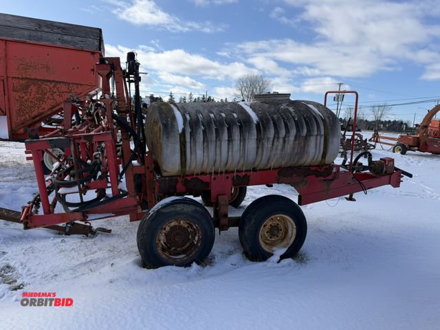 Lot 1-11492 - (1) Vicon, Inc., 500 gallon sprayer, S/N 5001200, tandem axle, approx. 45' foldable spray boom, work...