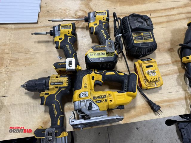 Lot 1-16419 - Lot of assorted DeWalt 20V cordless hand tools, includes (2) 1/4" impact drivers, (1) 1/2" drill dri...